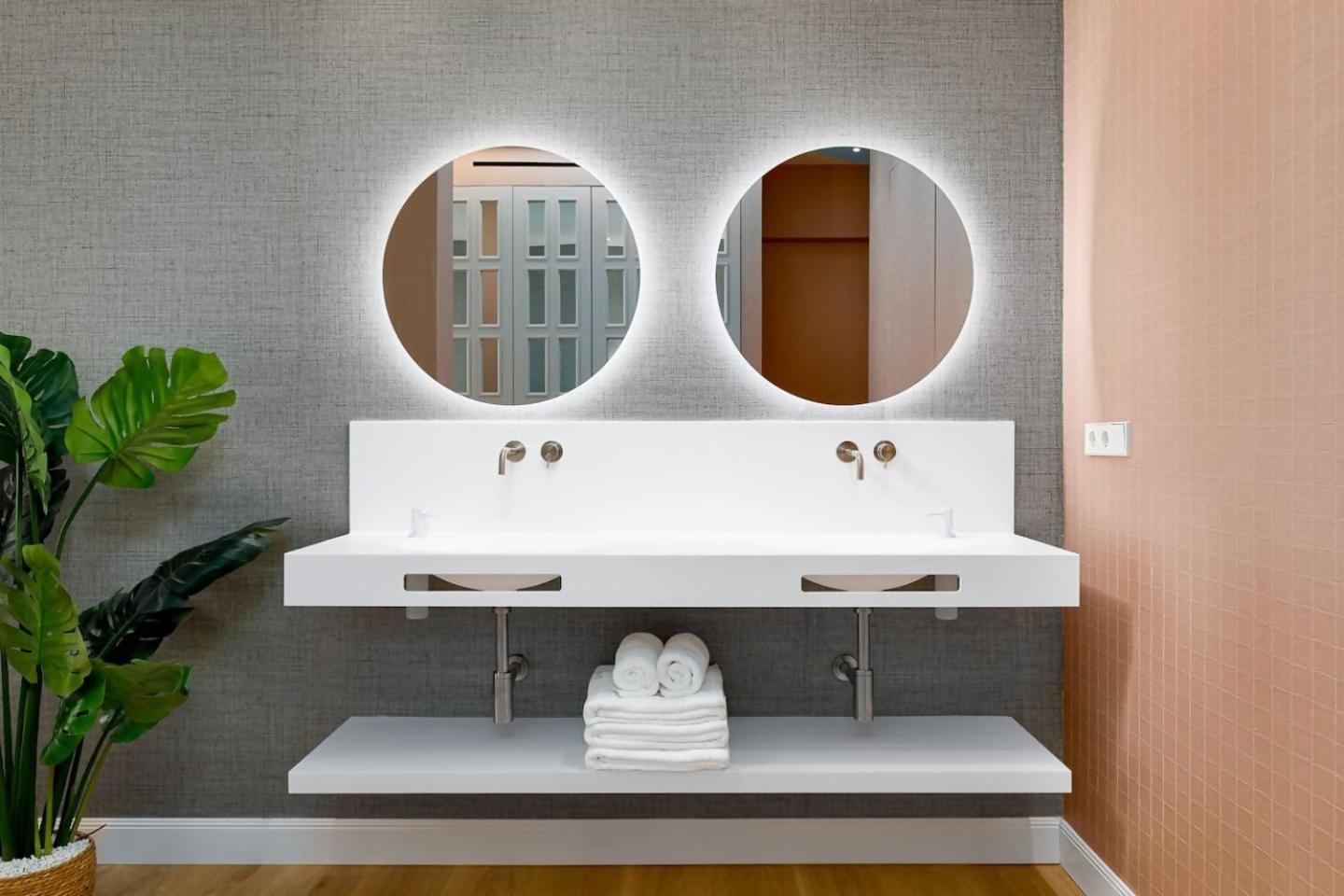 Mondrian New Ac Design Lovers Near La Concha سان سيباستيان المظهر الخارجي الصورة